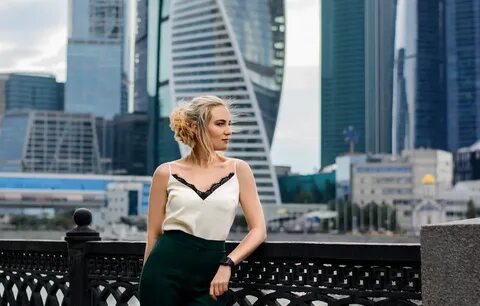 Красивые девушки город москва
