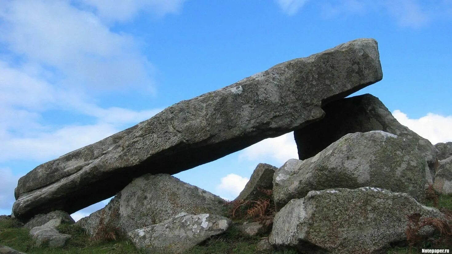 Stones de. Камень глыба. Плоский камень. Скальные камни. Большие камни.