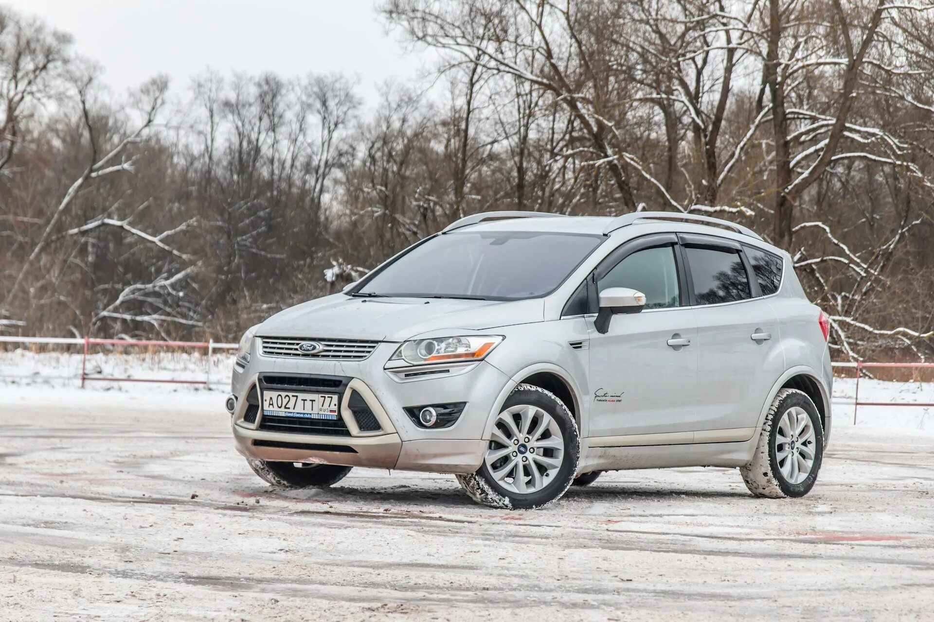 Куга 2 и куга 1. Форд Куга 2 поколение. Ford Kuga 2 Рестайлинг. Ford Kuga 1. Форд Куга 2013.