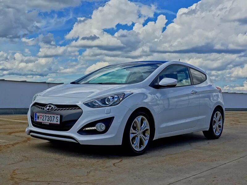 Сколько хендай ай 30. Hyundai i30 Coupe. Хендай i30 купе. Хендай ай 30 купе. Хендай i30 купе 2013.