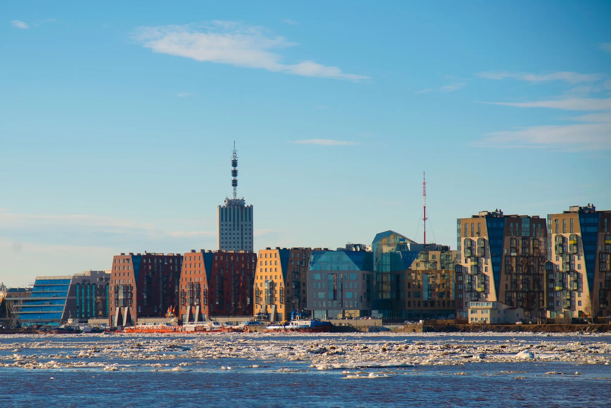 Город архангельск с высоты птичьего полета. В москве теплее чем в архангельске. Архангельск глазами жителей. Северная двина архангельск. Ледоход в архангельске 2023.