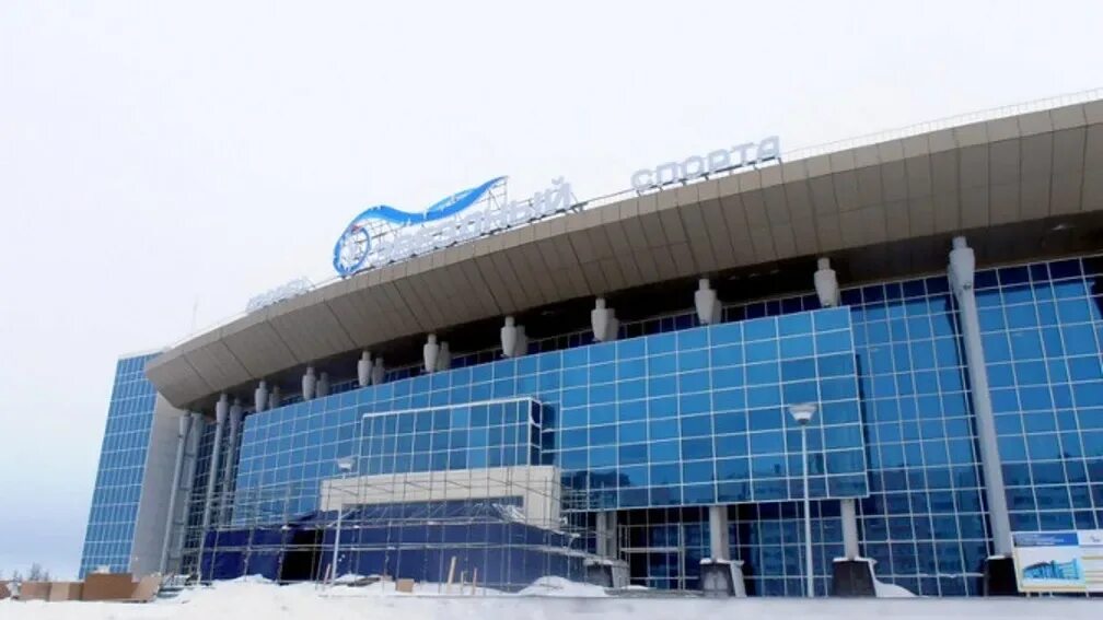 Спорткомплекс звездный новый уренгой. Спортивный комплекс звездный новый уренгой. Дворей спорта звёздный новый уренгой. Дворец спорта новый уренгой. Спортивный комплекс звездный новый уренгой.