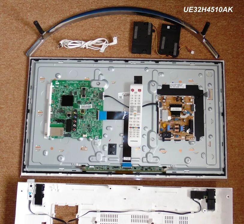 Ue46f6330ak. Телевизор panasonic tx-32ar300 32". Телевизор ue32fh4003w. Телевизор erisson 32les76t2. Samsung ue32h4510ak.