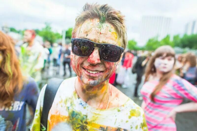 промо на холи ворлд