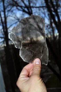 Кусочки слюды
