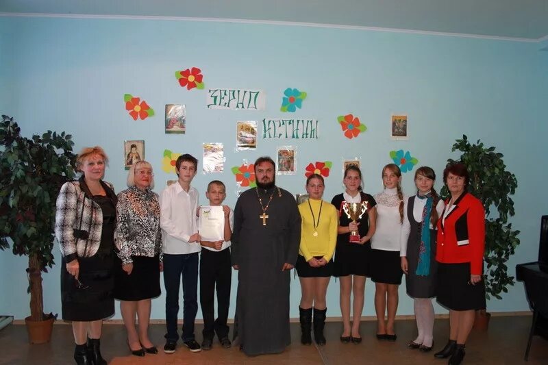 школа 1 бахчисарай. мбоу гимназия бахчисарай. школа гимназия бахчисарай. 2 школа бахчисарай. школа 1 бахчисарай.