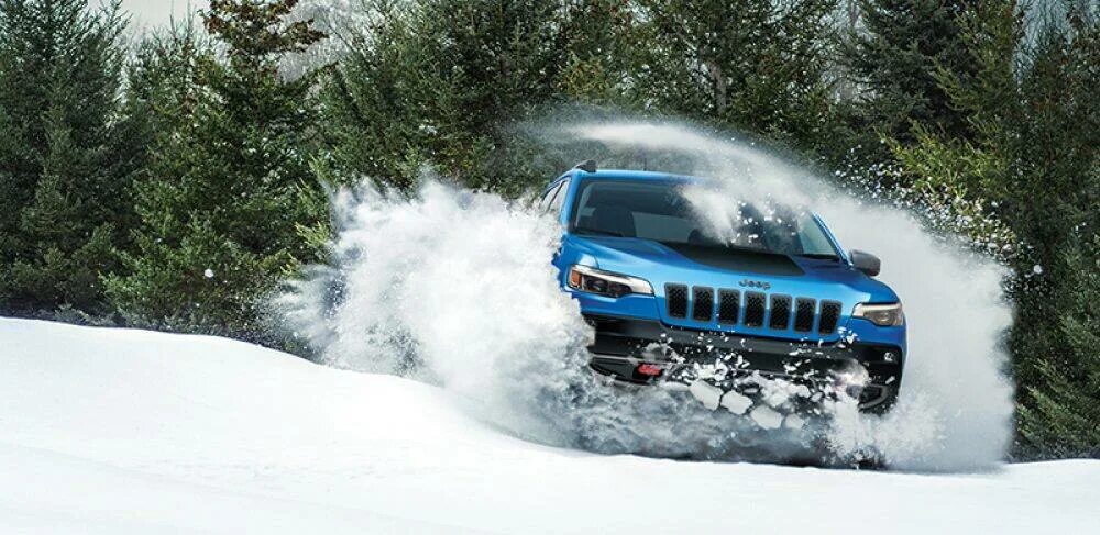Внедорожник снег. Внедорожник в снегу. Jeep wrangler snow. Jeep wrangler rubicon красный. Внедорожник в снегу.