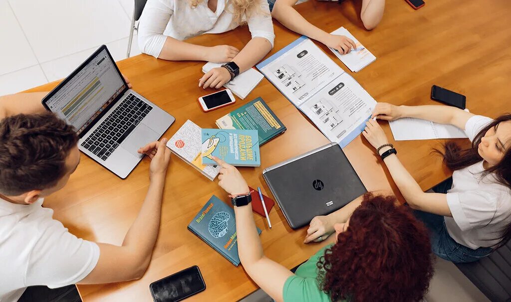 Веб разработка. Создать интернет агентство. Создать интернет агентство. Создать интернет агентство. Люди в офисе.