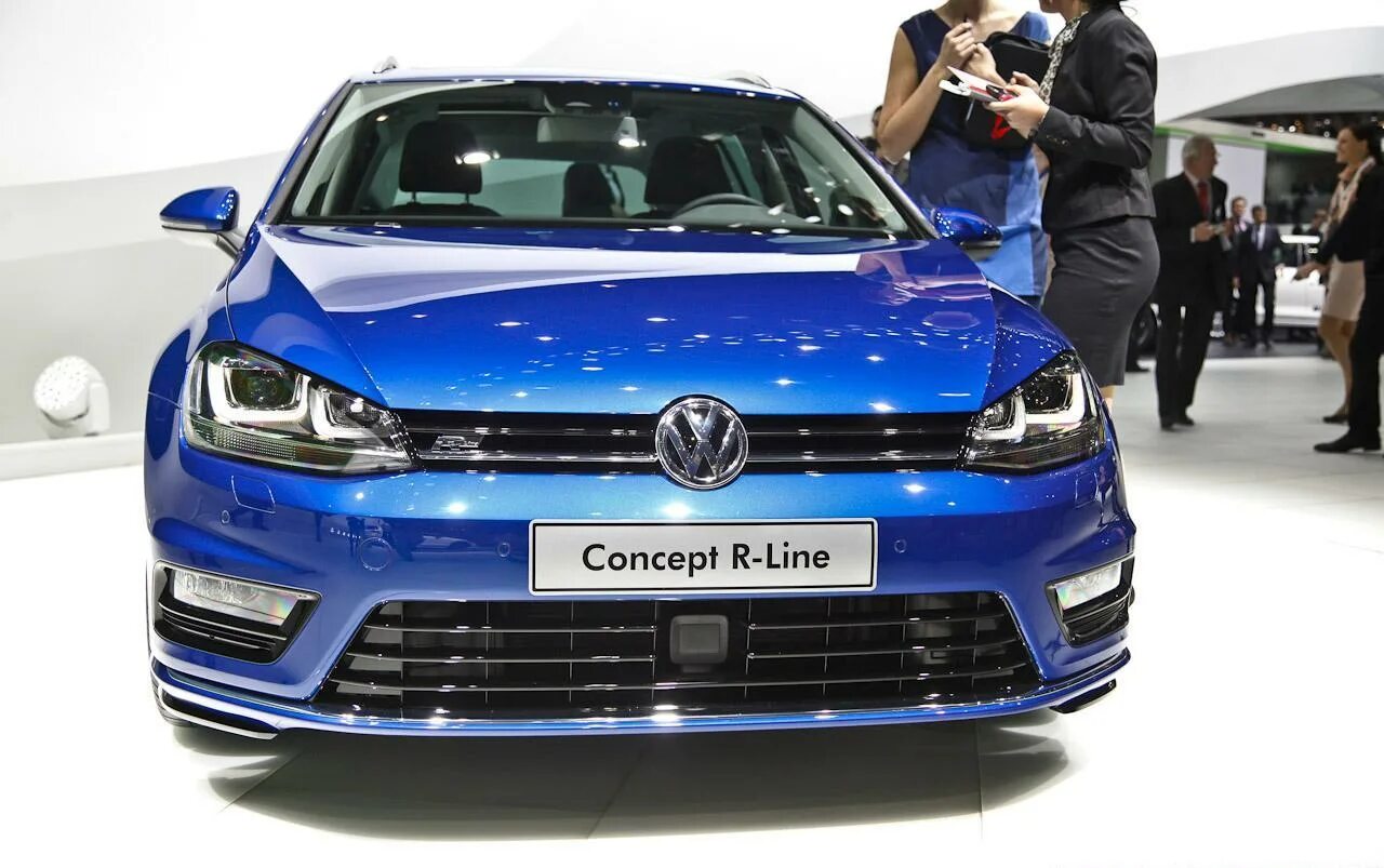 Р лайн r line. Volkswagen golf r line. golf 7 r line. volkswagen golf r line 2015. vw golf 7 r line.