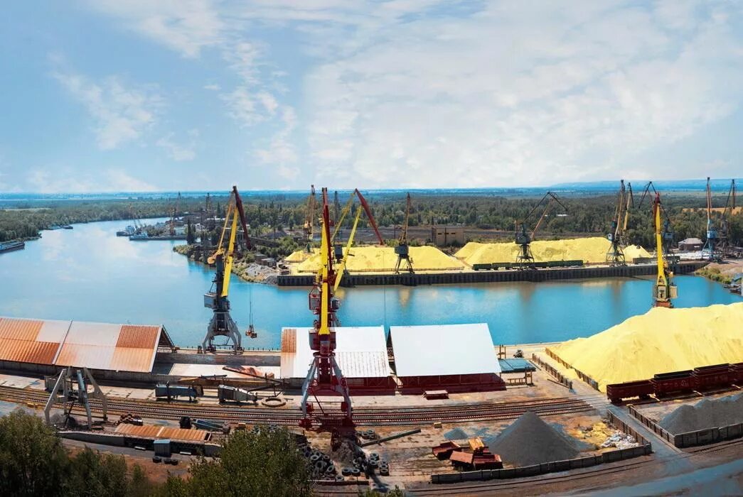 Порт усть донецк. Порт усть-донецкий ростовская область. Усть-донецкий судоремонтный завод. Порту донецк. Речной порт усть донецка.