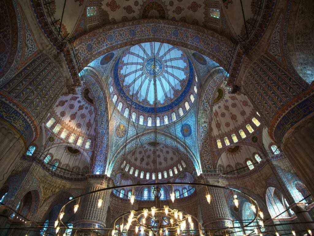 Sultanahmet мечеть стамбул. Голубая мечеть турция плитки кутахья. Мечеть султана ахмета в стамбуле. Голубая мечеть стамбул внутри. Голубая мечеть находится.