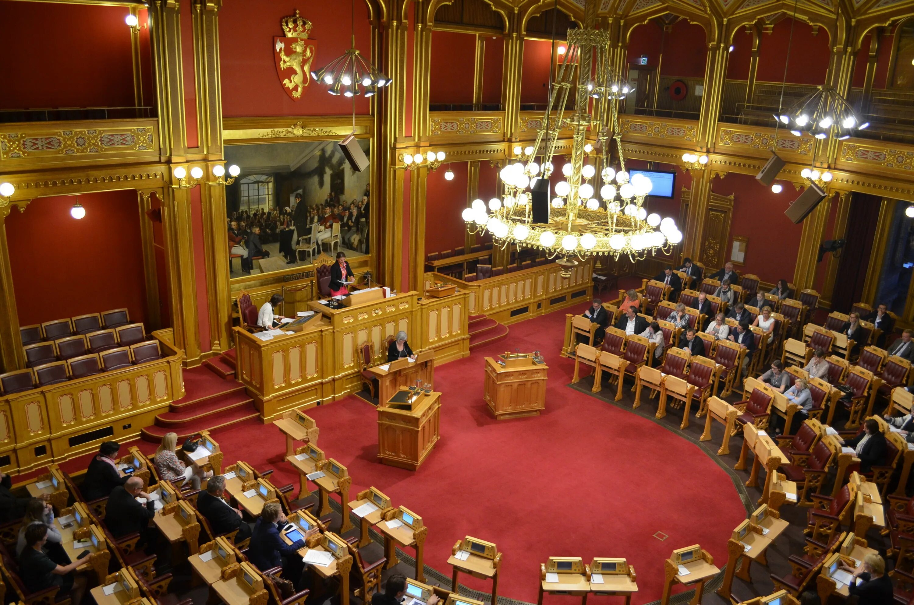 Высший орган парламента. Заседание парламента Норвегии. Парламент Люксембурга зал. Хорватия зал заседания парламента. Парламент Норвегии внутри.