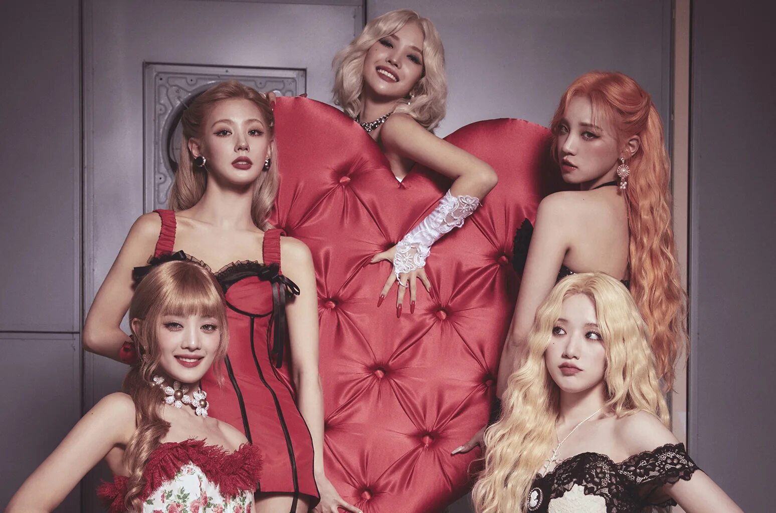 G idle nxde. Кпоп джи айдол. Группа (g)i-dle nxde. Джиайдл nxde. K pop группа g idle.