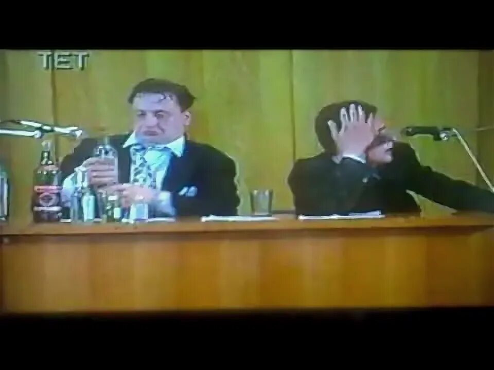 Собрание на ликеро водочном заводе мадянов добронравов. Собрание на ликеро-водочном заводе жванецкий. собрание на ликеро-водочном заводе. собрание на ликеро-водочном заводе карцев и ильченко видео.