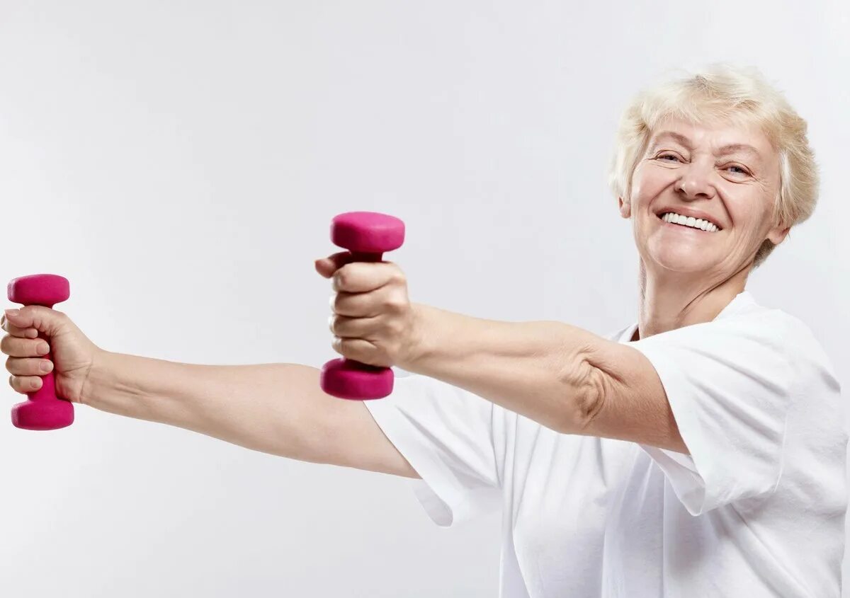 реабилитация женщин. женщина среднего возраста. физкультура для пожилых. занятие спортом. гимнастика для женщин после 60 лет.