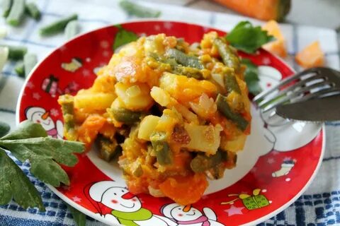 Овощное рагу с кабачками фасолью