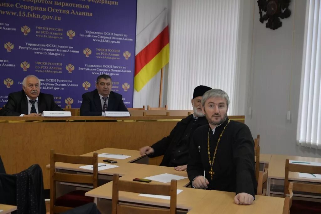 Председатель верховного суда рсо-алания. Правительство северной осетии. Конституционного суда рсо-алания. Арбитражный суд музей. Председатель арбитражного суда республики северная осетия алания.