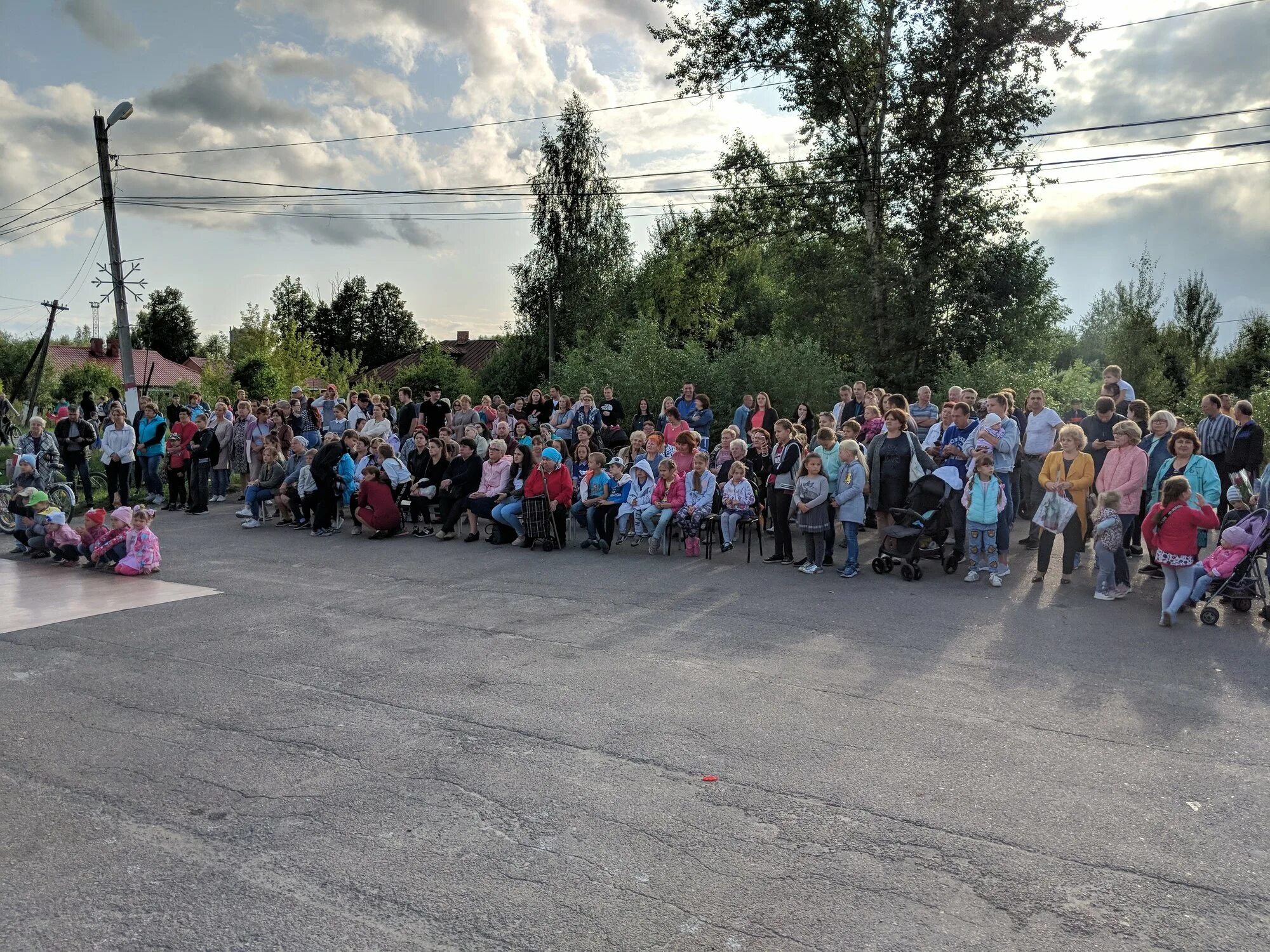 День поселка 3 июня. Городское поселение Черусти. Поселок Черусти Шатурский район Московская область. Шатурского. Поселок Черусти. День поселка Черусти.