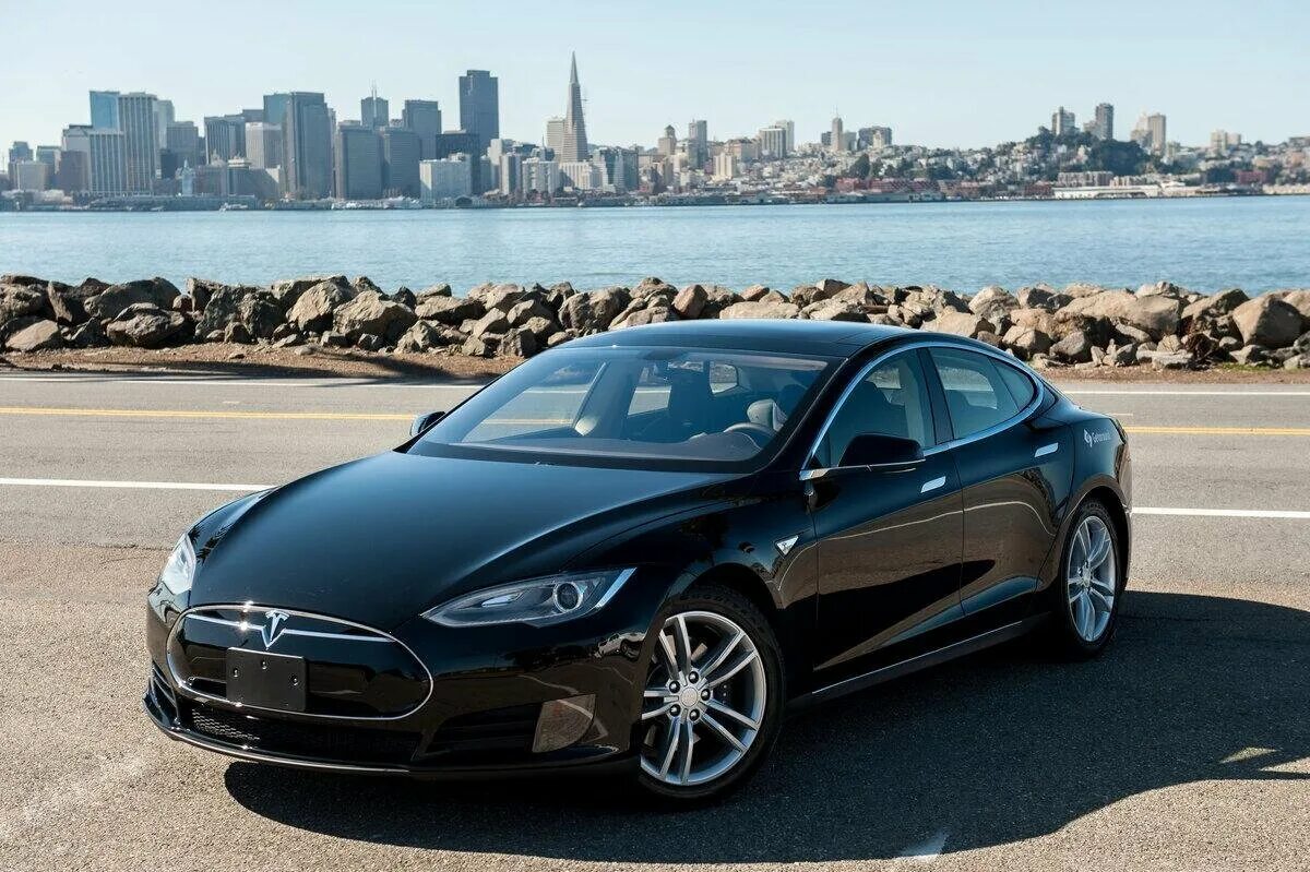 Тесла какой машина. Машина Tesla model s. Электромобиль Тесла. Электромобиль Tesla model s. Электрокары Tesla.