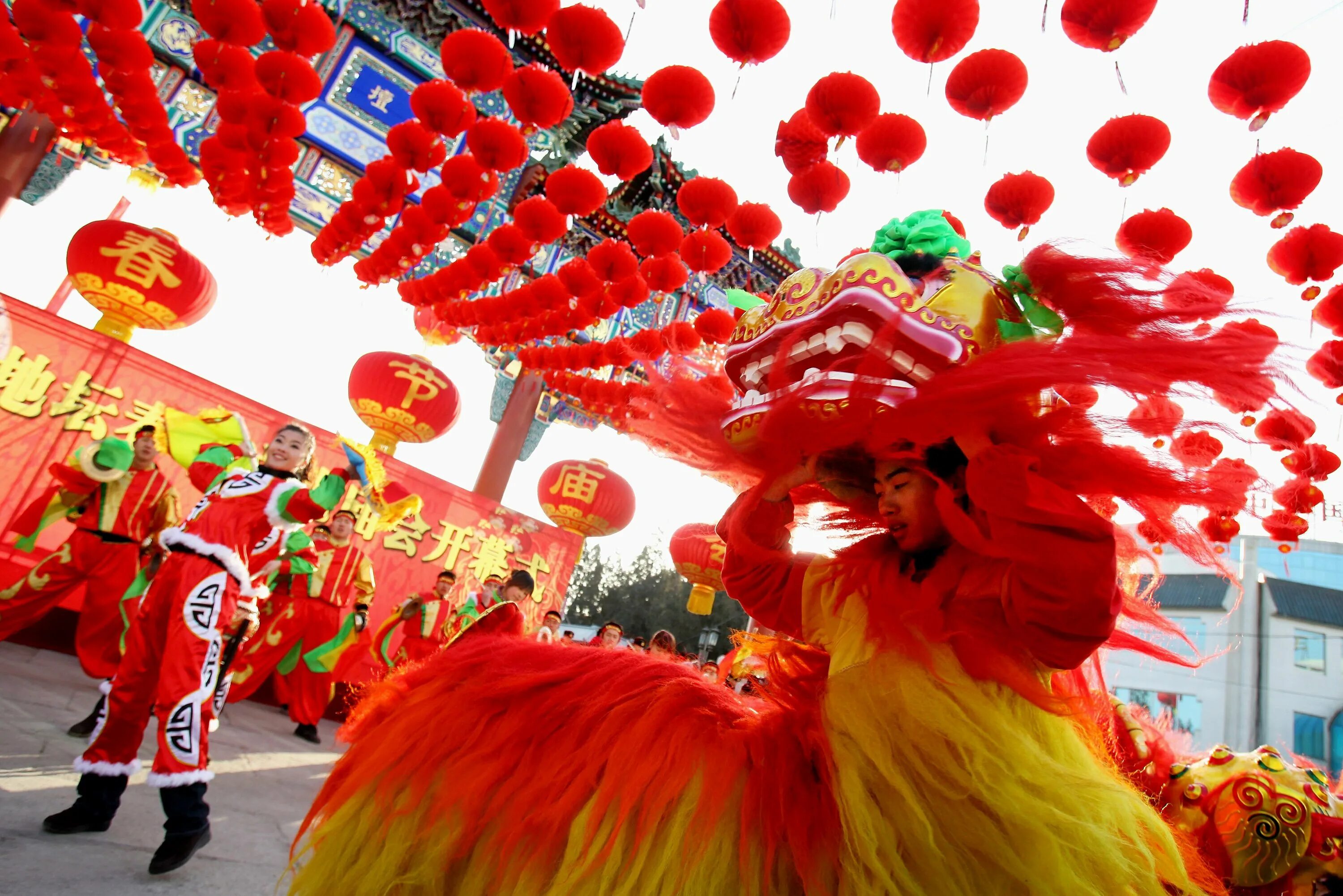 Карнавал шавань в китае. Праздник лета в китае. Народные праздники в китае. Китайский новый год (chinese new year). Китайская культура.