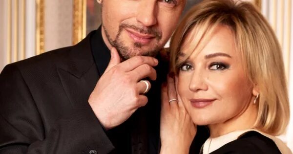 Буланова и костомаров. Два берега булановой. Буланова и костомаров. Два берега булановой. Буланова и костомаров мы с тобой две половинки фото.