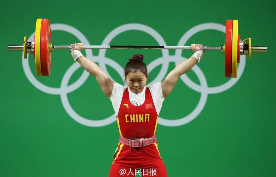 Рекорд спортсмена. Олимпийская чемпионка по тяжелой атлетике. Тяжёлая атлетика рекорды мира. Китаянка тяжелая атлетика. Мировой рекорд тяжелая атлетика.