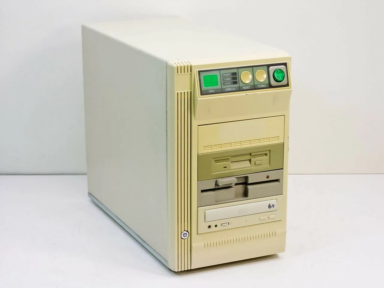 Пентиум 166. Корпус пентиум 1. Компьютер Compaq Pentium 1 100mhz. Пентиум 5. Пентиум 1