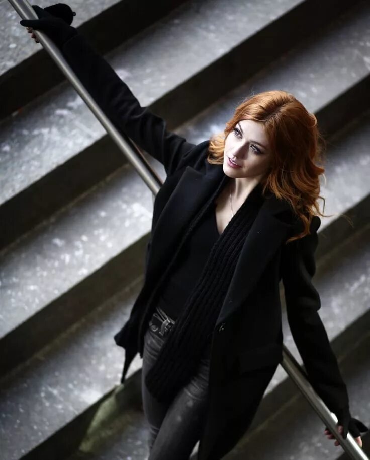 Клэри фрей. Кэтрин макнамара сумеречные охотники. katherine mcnamara clary fray. клэри моргенштерн.