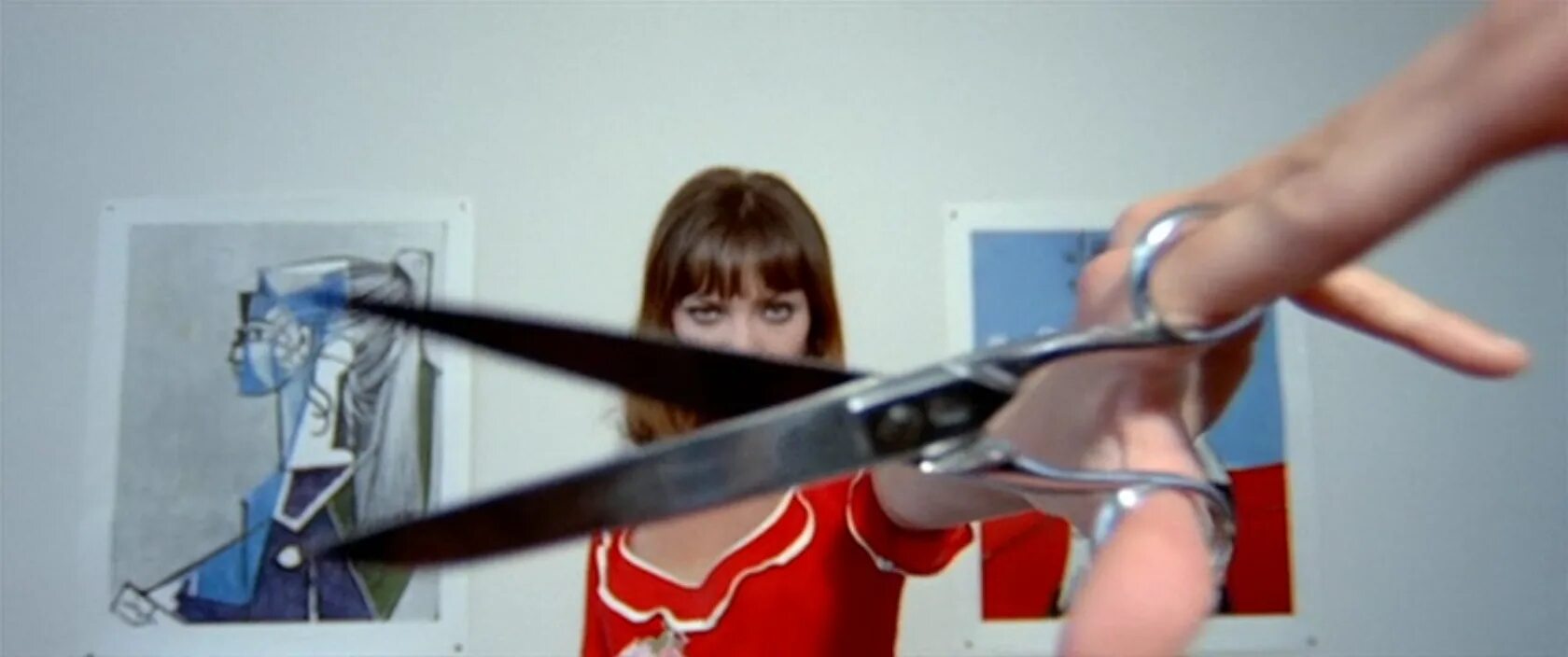 Очки пыток. Jean luc Godard Anna Karina. Ножницы женщины.