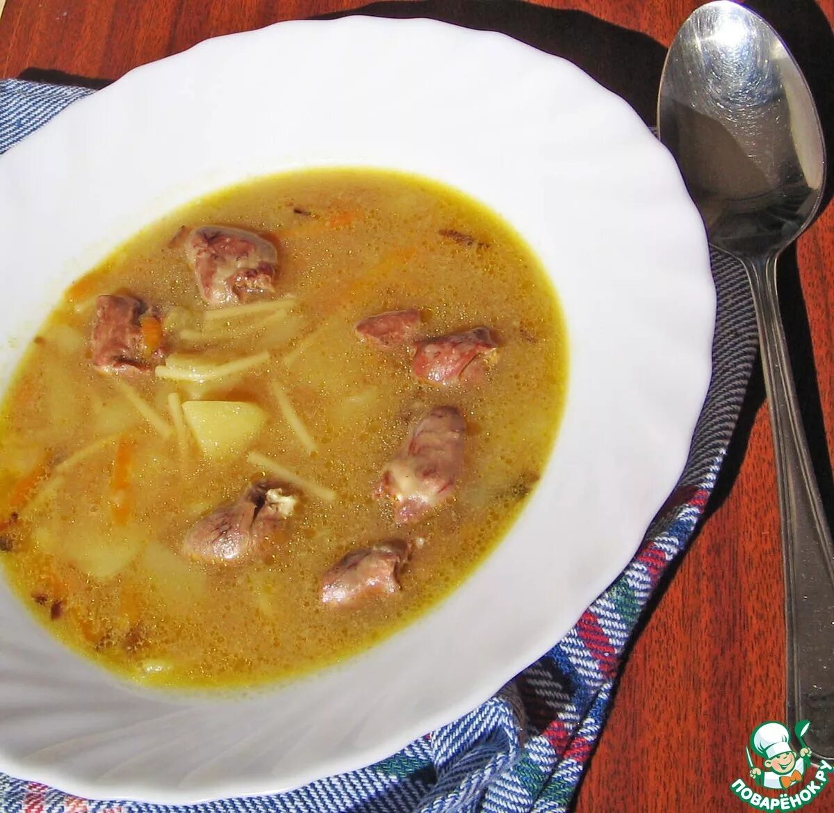 суп с куриными потрошками. суп с куриными потрошками. суп с потрошками куриными рецепт. суп с куриными потрошками. суп с потрохами.