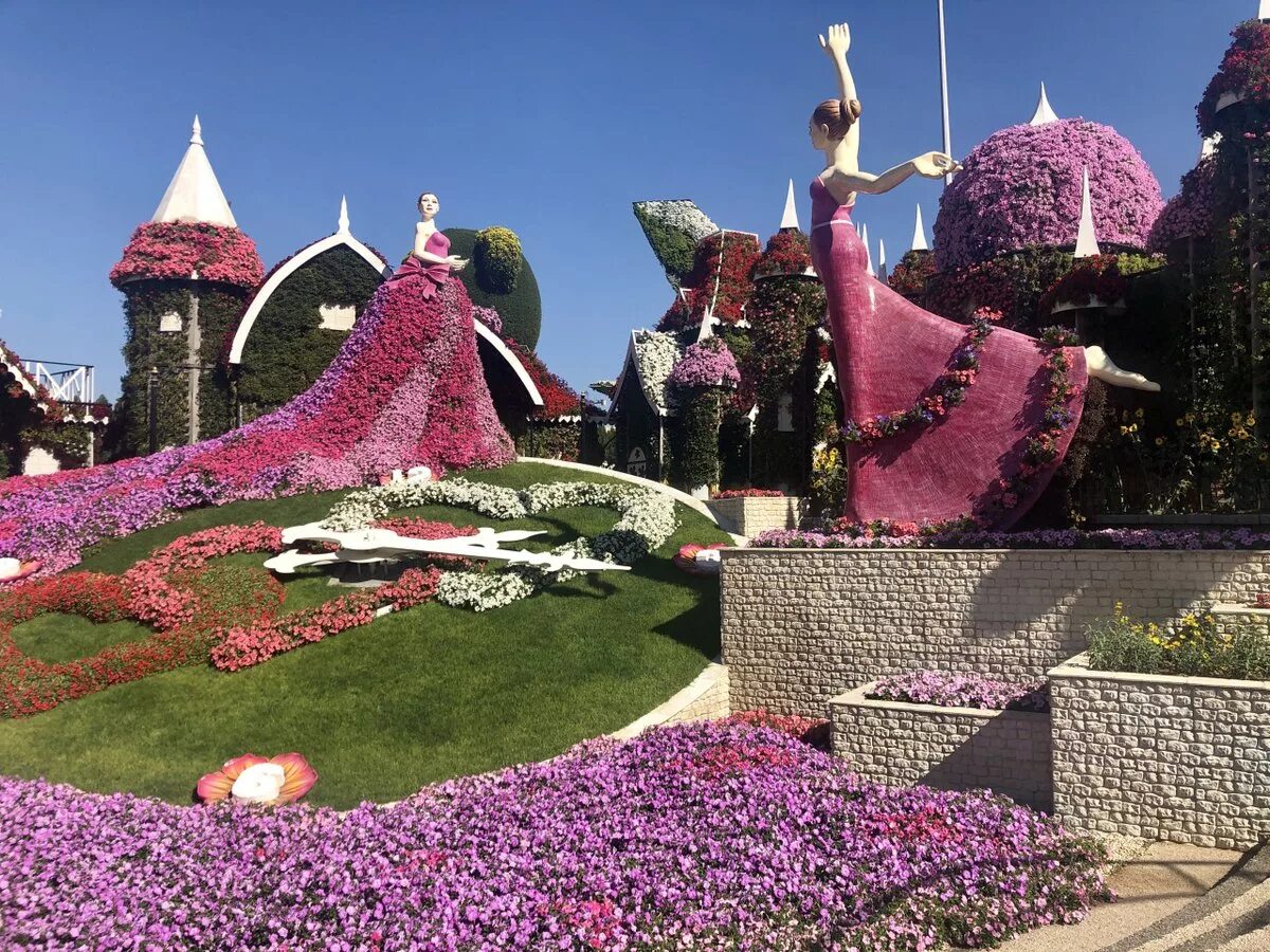 Парк миракл гарден дубай. Чудо город сад. Сад чудес (miracle garden). Миракл гарден самарканд. Дубай цветы парк.