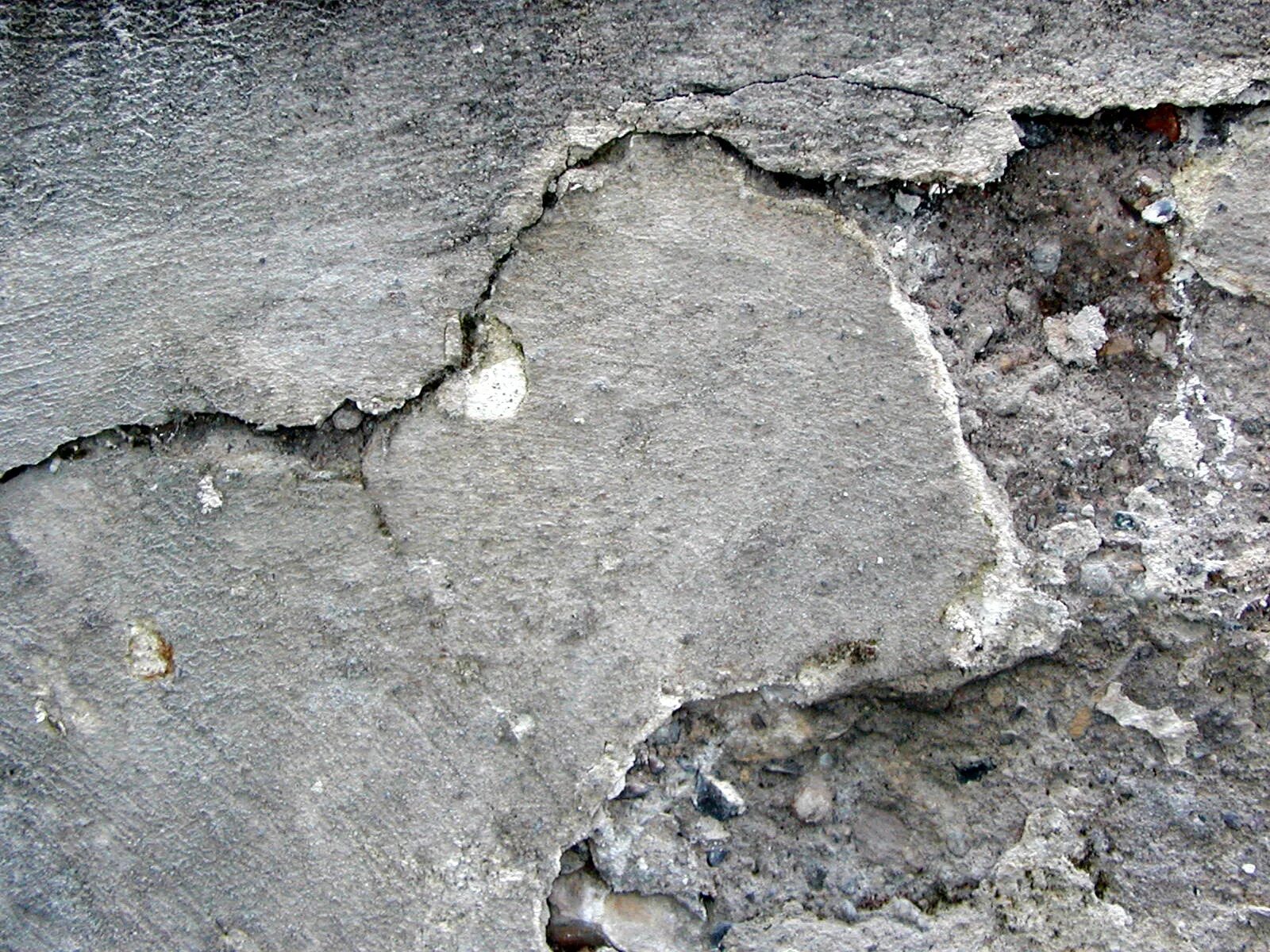 Трещина в камне. Трещины в бетоне. Текстура бетона. Трещенына бетонной стене. Трещины в железобетонных стенах.