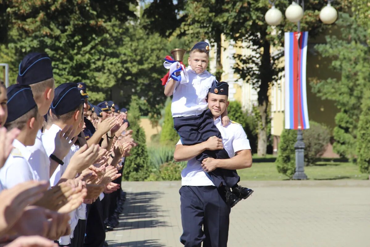 Президентское кадетское училище в краснодаре. Краснодарский президентский кадетский корпус. Президентский кадетский корпус краснодар. Суворовское училище в краснодаре. Краснодарский президентский кадетский корпус.