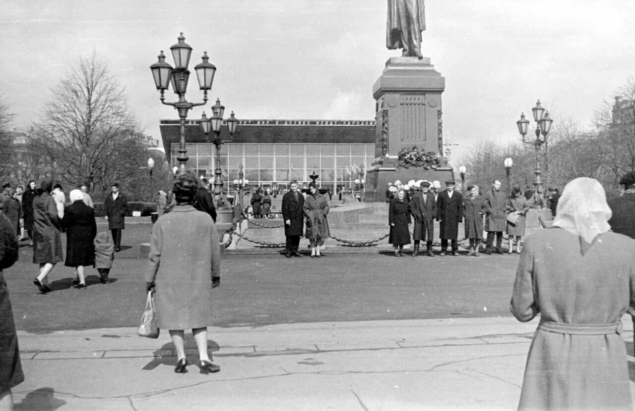 Что было в 1964 году. Москва 1964 год. каким был город химки в 1964 году фото.
