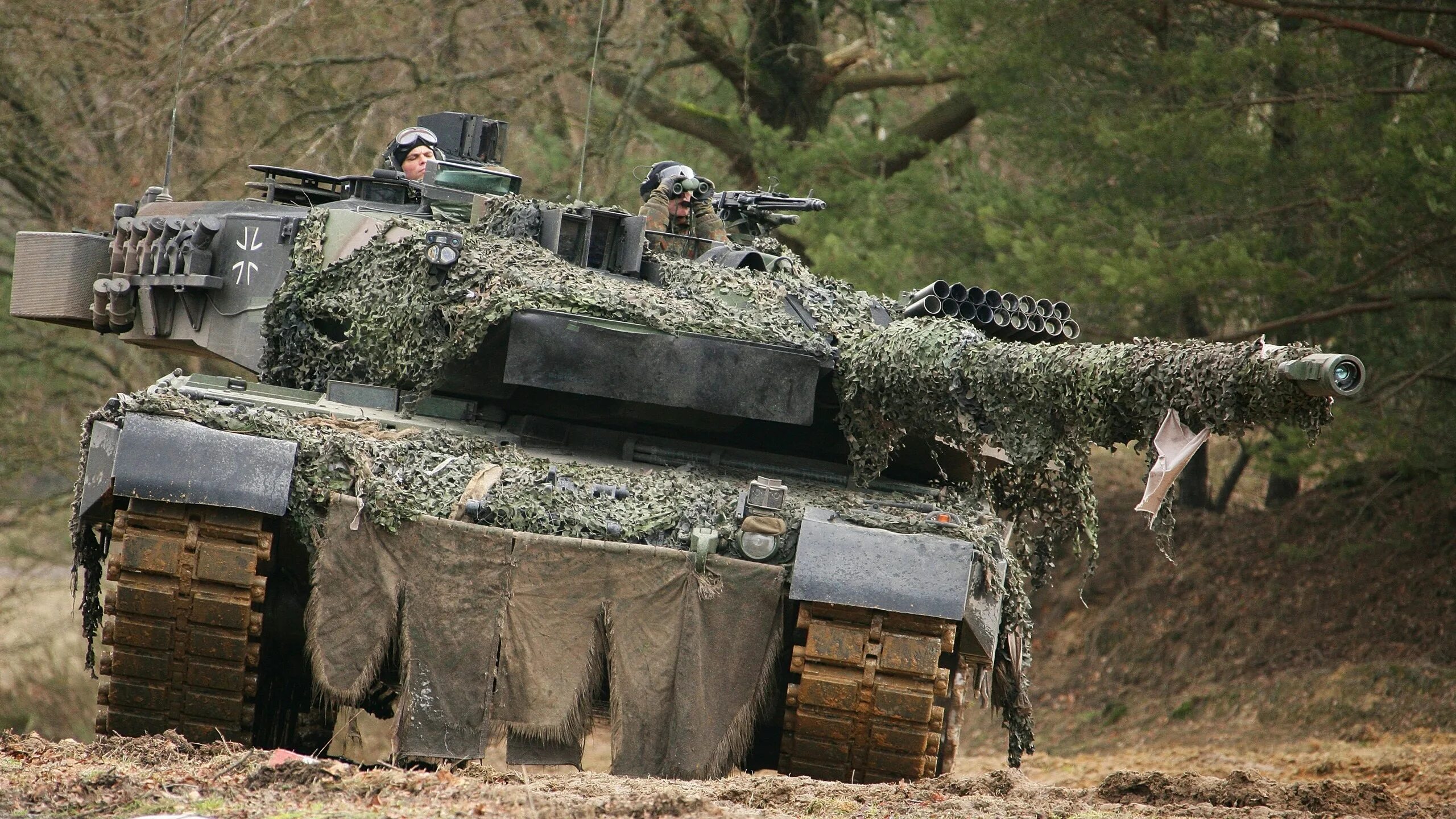Т леопард 2. Танк leopard 2a6. леопард 2 танк бундесвера. leopard 2a6 пулемет. танк леопард бундесвер.