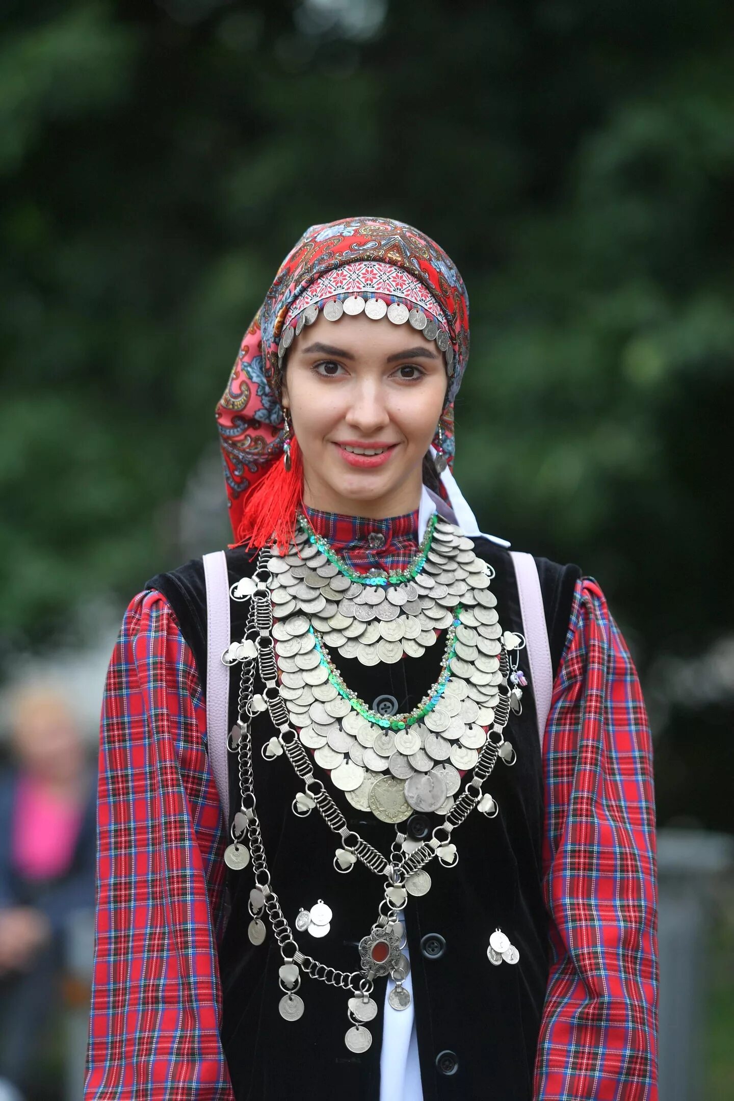 Удмурты женщины. Удмурты финно-угорский народ. Удмурты женщины. Удмуртия народ внешность. Нация удмурты.