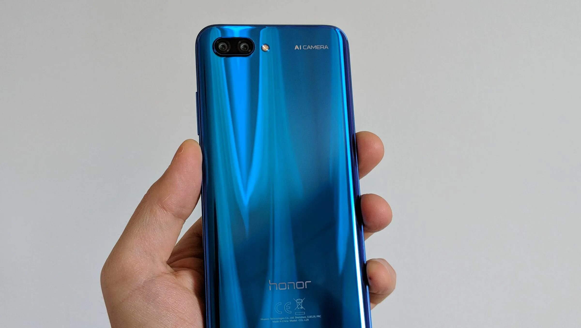 Озон honor. Хуавей хонор 10. Смартфон Huawei Honor 10i. Хуавей хонор 10 i. Хуавей хонор 10 64.