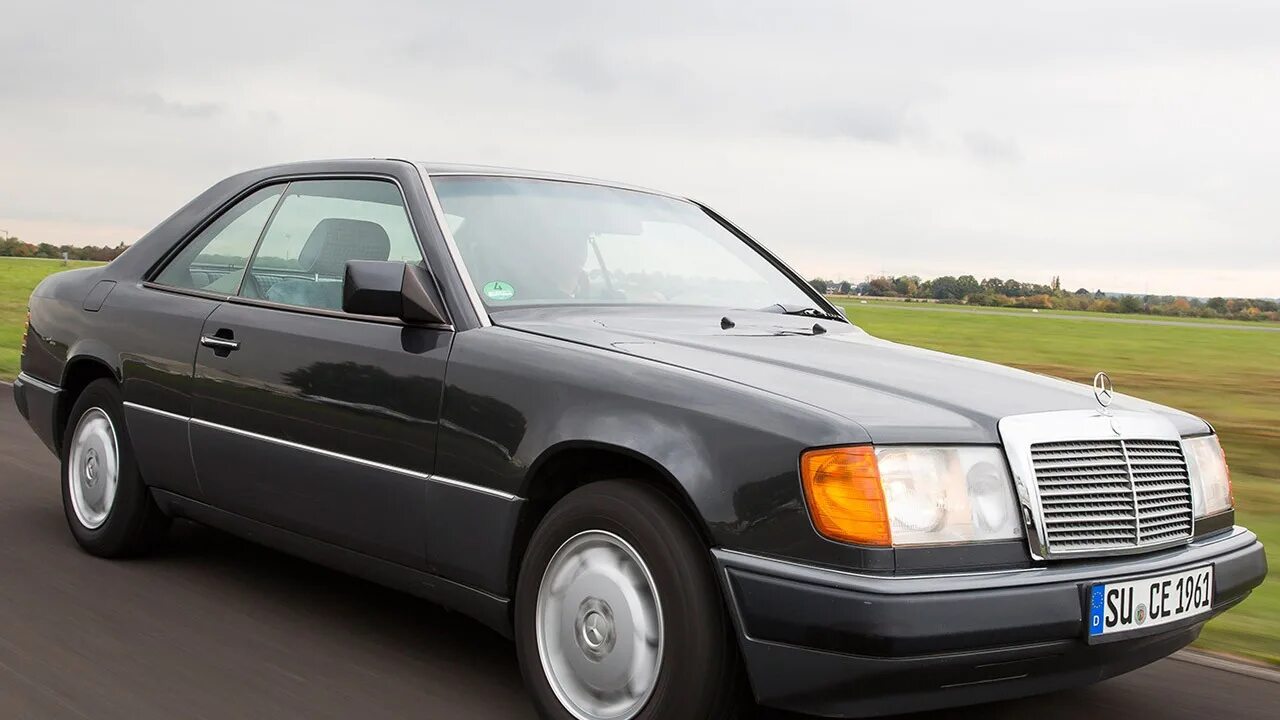 винилы на 124 мерседес. мерседес бенц 124 волчок. модель mercedes w124. мерседес 124 амг винил. мерседес 124 калининград.
