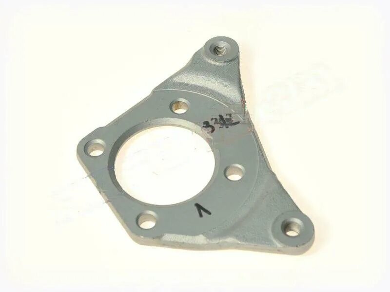 Кронштейн суппорта 2101. Кронштейн крепления суппорта ваз 2107. Кронштейн суппорта ваз 2101 правый. Кронштейн крепления суппорта. Пластина крепления суппорта уаз 3160.