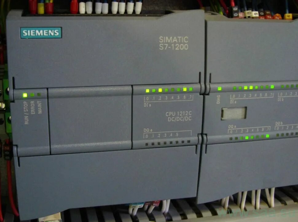 Plc siemens s7-1200. Siemens s7-1200 aq. Siemens s7 1200 214 1hg40 0xb0. Siemens s7-1200. Plc siemens s7-1200.