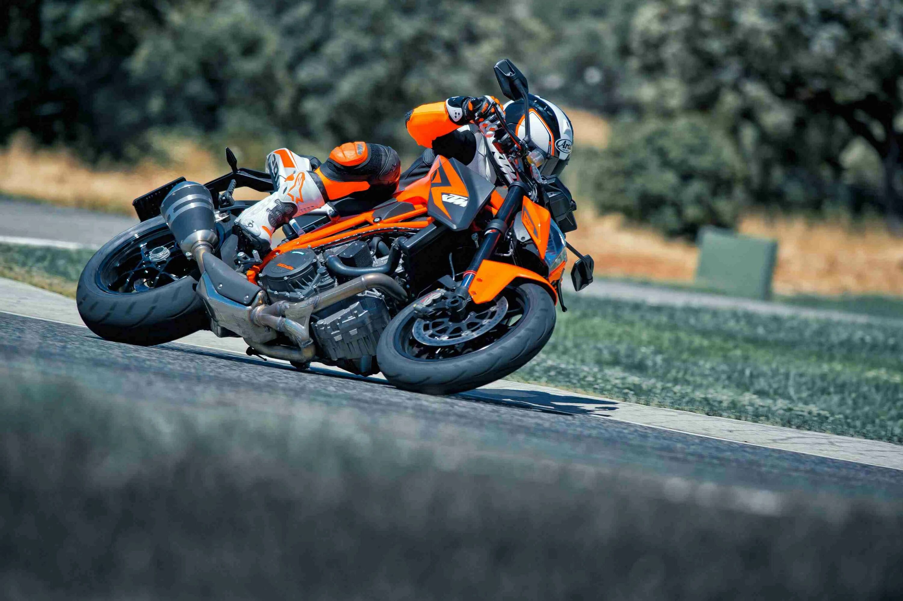 Ktm super duke r. Ktm 1290 super duke r. ktm super duke 1290. ktm 1290 super duke r 2014. мотоцикл ктм дюк 1290.