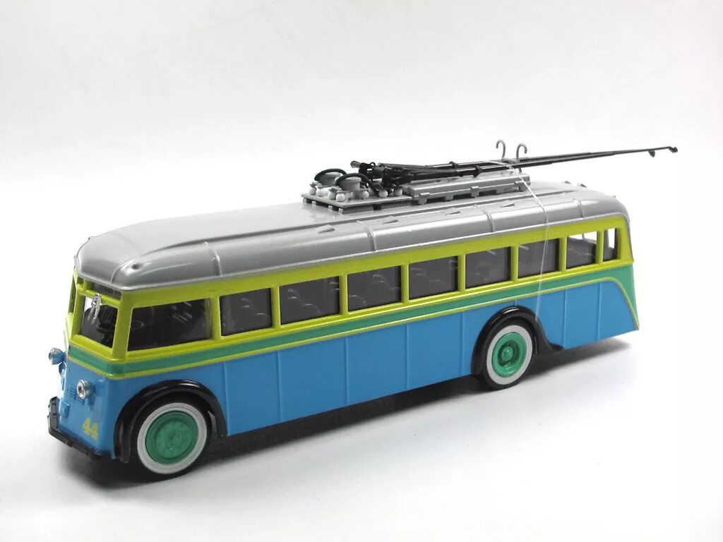 Автобус 1 24. Модель троллейбуса ЯТБ-1. ЯТБ-3 троллейбус из бумаги. ЯТБ-1 троллейбус 1 43. ЯТБ-3.