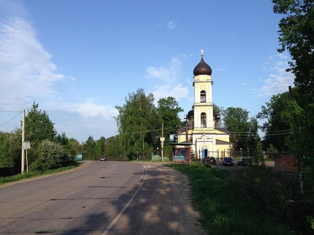 Здехово щелковский. Деревня Здехово. Церковь в Здехово Щелковского. Здехово Щелковский пруд. Здехово лайф 1.