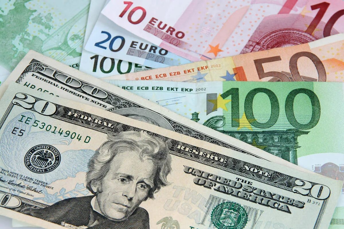 Доллар и евро. Валюта доллар евро. Изображение доллара и евро. Доллары и евро картинки.