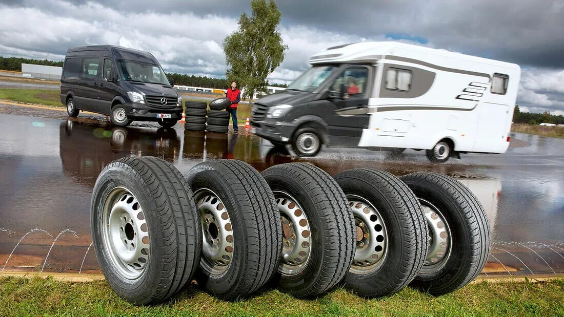 Резина для коммерческого транспорта. Резина континенталь r22. Bridgestone ecopia drive 002. Continental ecoplus hd3. Зимняя шина для грузовика continental.