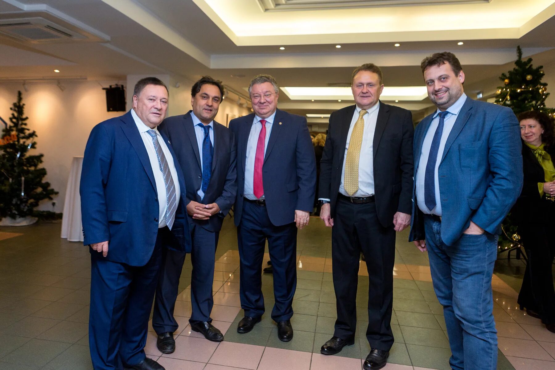 4 добрынинский переулок 4 мединцентр. главупдк при мид добрынинская. мединцентр лого. медцентр мид на добрынинской. в.