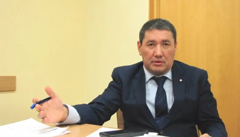 Министр карелии охлопков. Охлопков михаил егорович министр. михаил охлопков карелия. охлопков министр здравоохранения карелии. карелия министр михаил егорович здравоохранения республики.