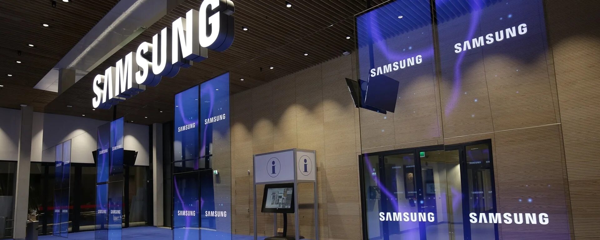 Когда заработает самсунг. Лого samsung s23 ultra. Лого galaxy s23 ultra. Calax. Когда заработает самсунг.