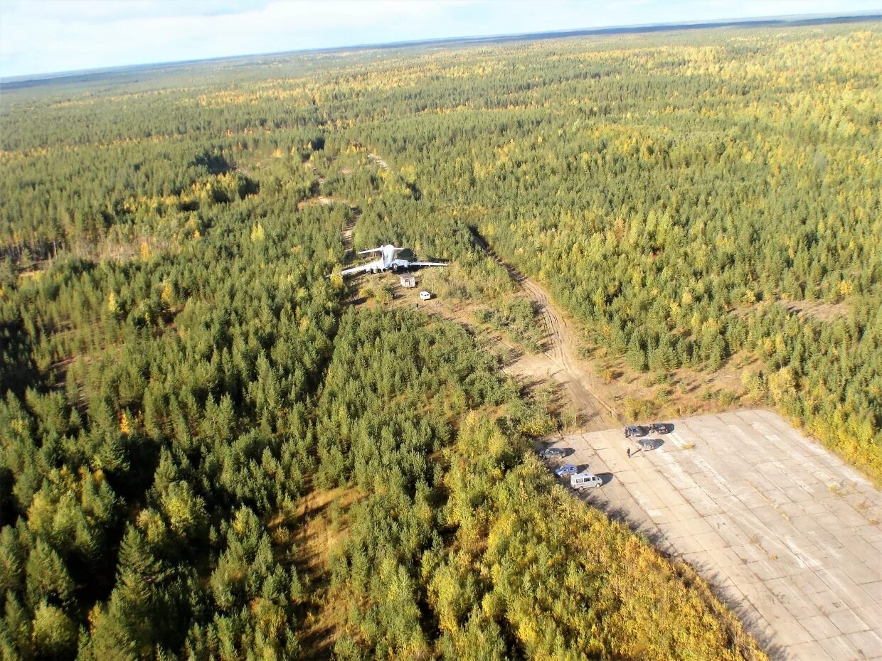 Ту 154 АЛРОСА Ижма. Самолет ту 154 в Ижме. Аварийная посадка ту-154 в Ижме. Ижма самолет 2010. 6 сентября 2010 года