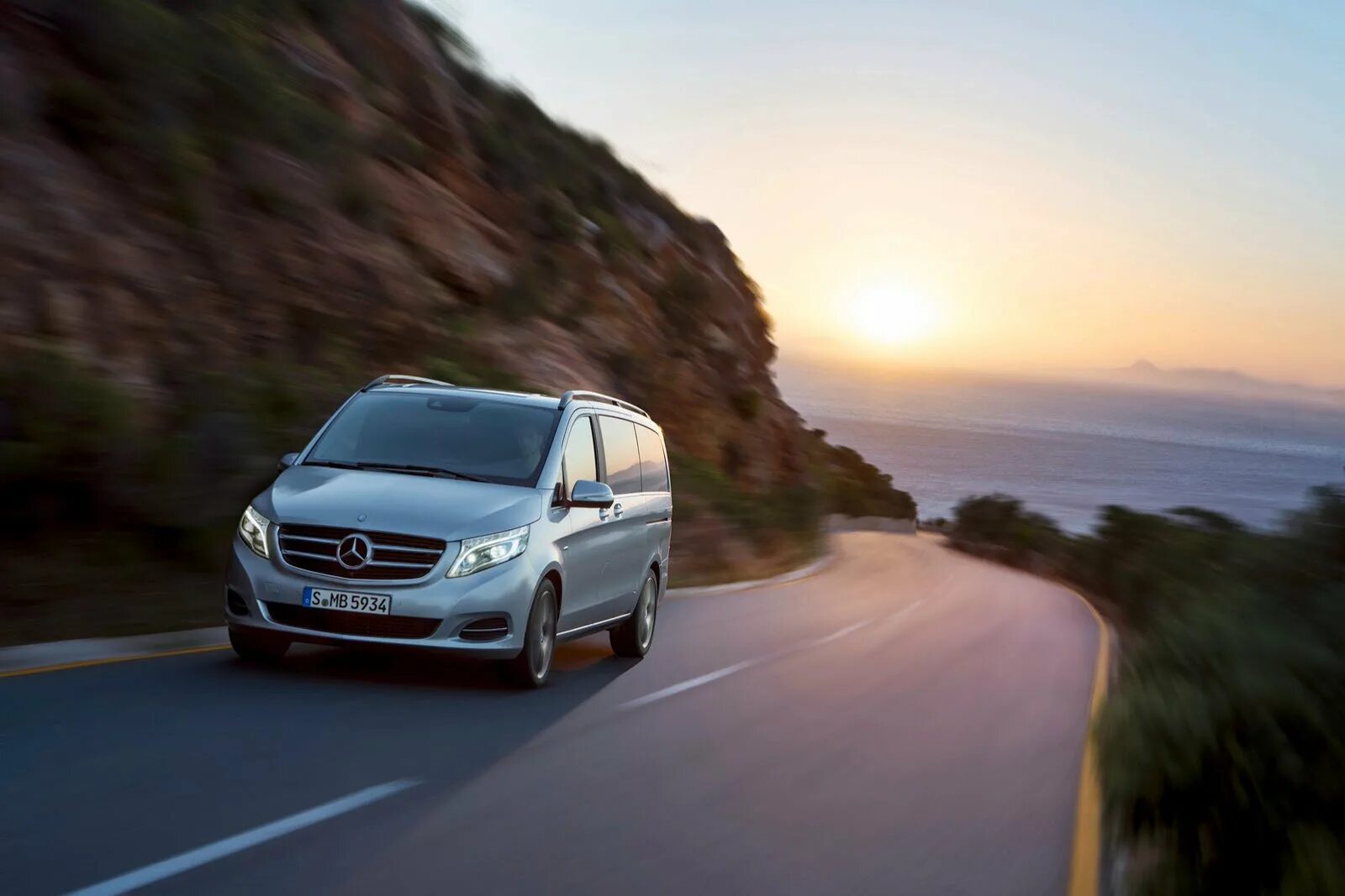 Мерседес Бенц v250 4matic. Mercedes-Benz Vito. Мерседес Бенц 250. Мерседес-Бенц v250 BLUETEC 2015. Трансфер горный